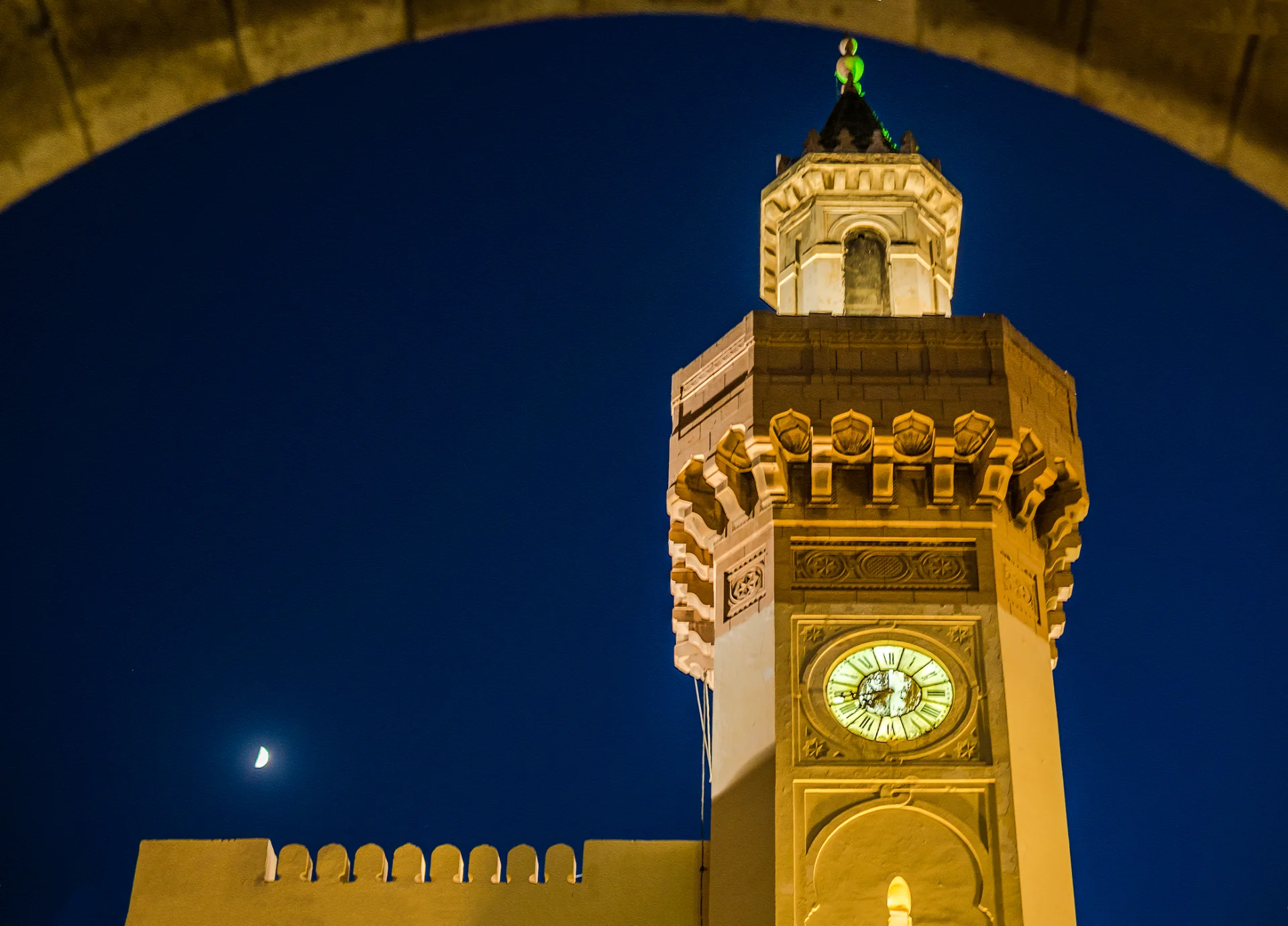 D b sfax centre clocher