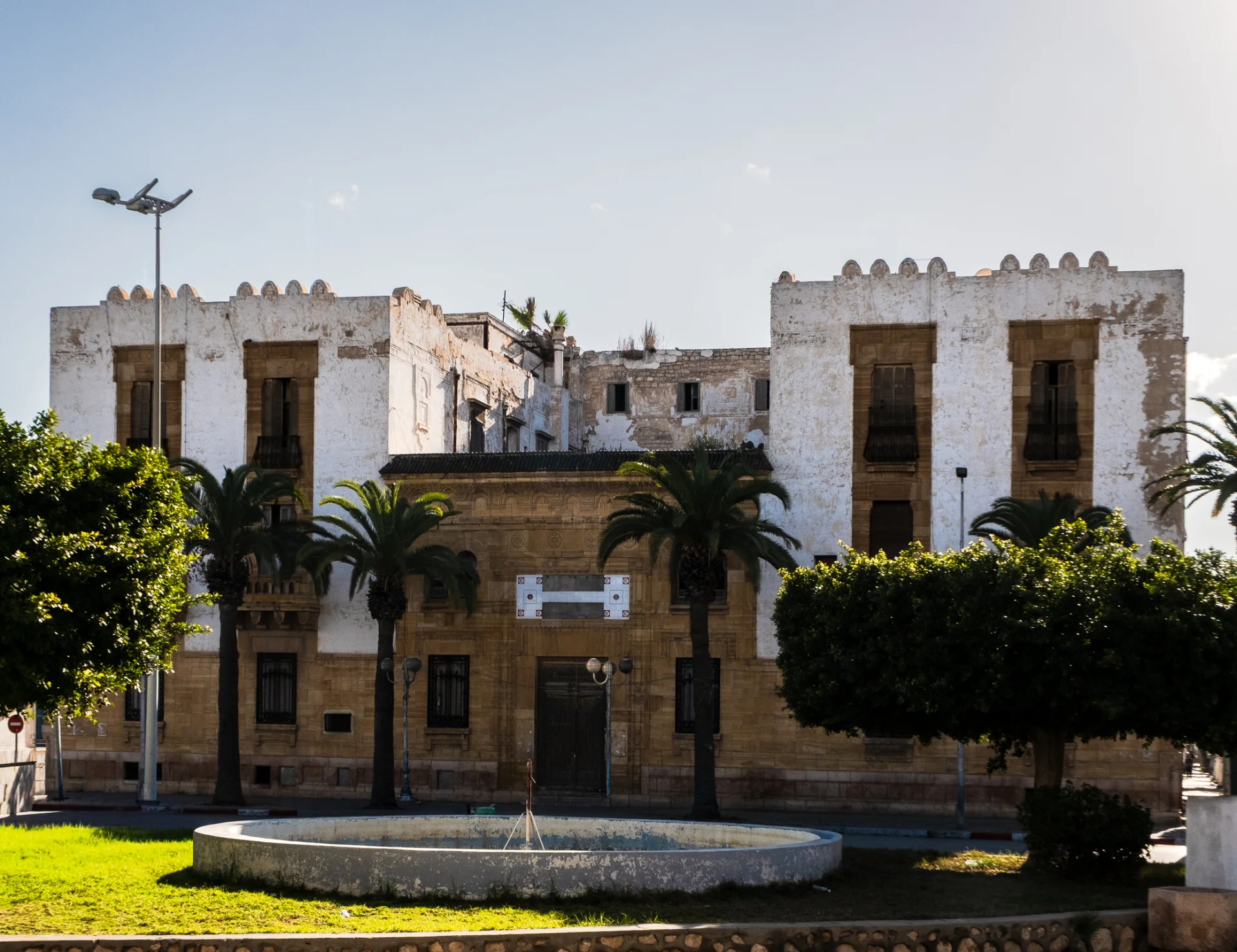 D b sfax centre immeuble phosphates